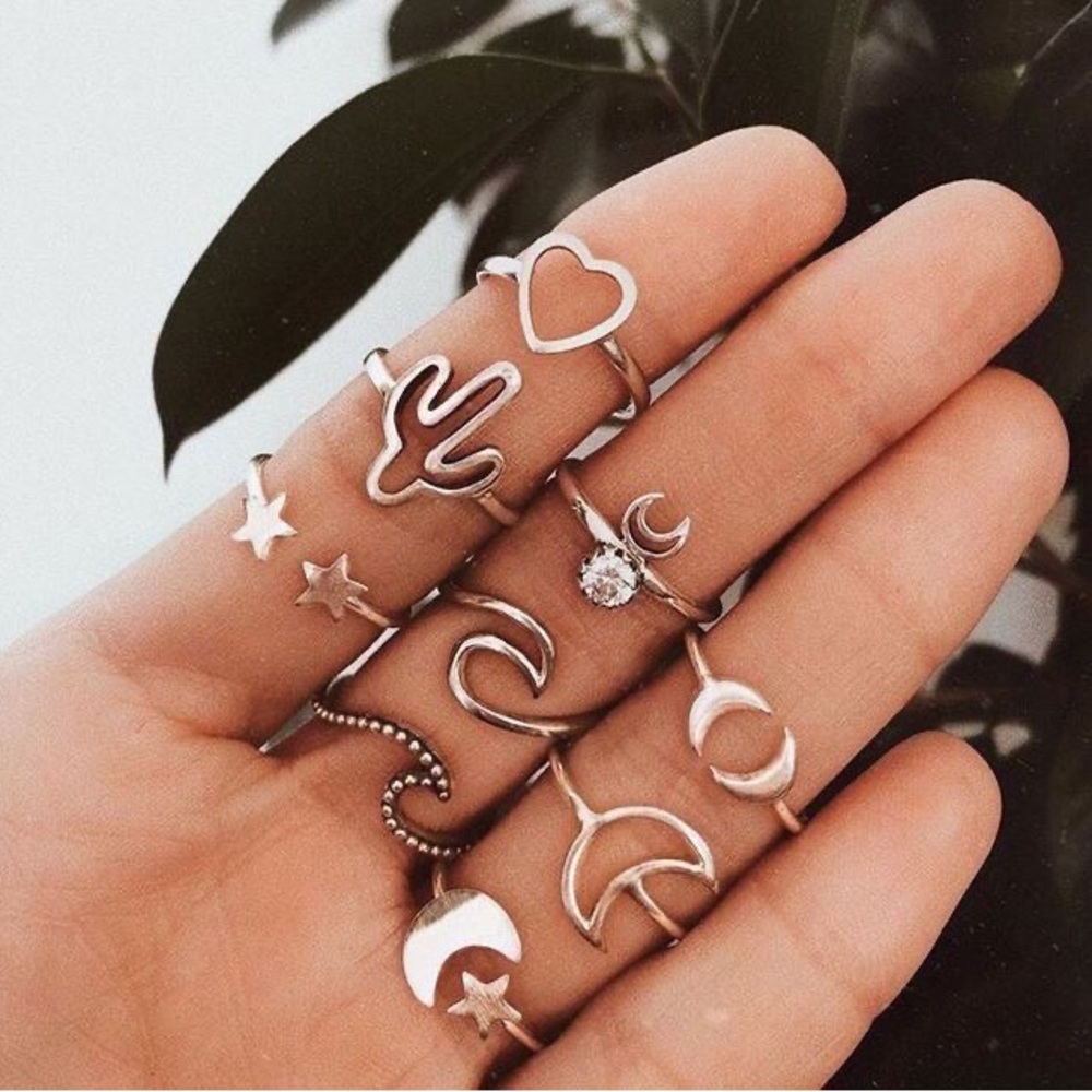 ᕯ FREE ITEM WITH PURCHASE ᕯ
